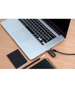 Maclocks Compulocks MacBook Air 2019-2020 Adattatore Ledge per slot di sicurezza con cavo di sicurezza a combinazione
