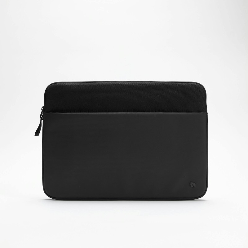 Incase A.R.C. Sleeve for 16-inch Laptop - Black